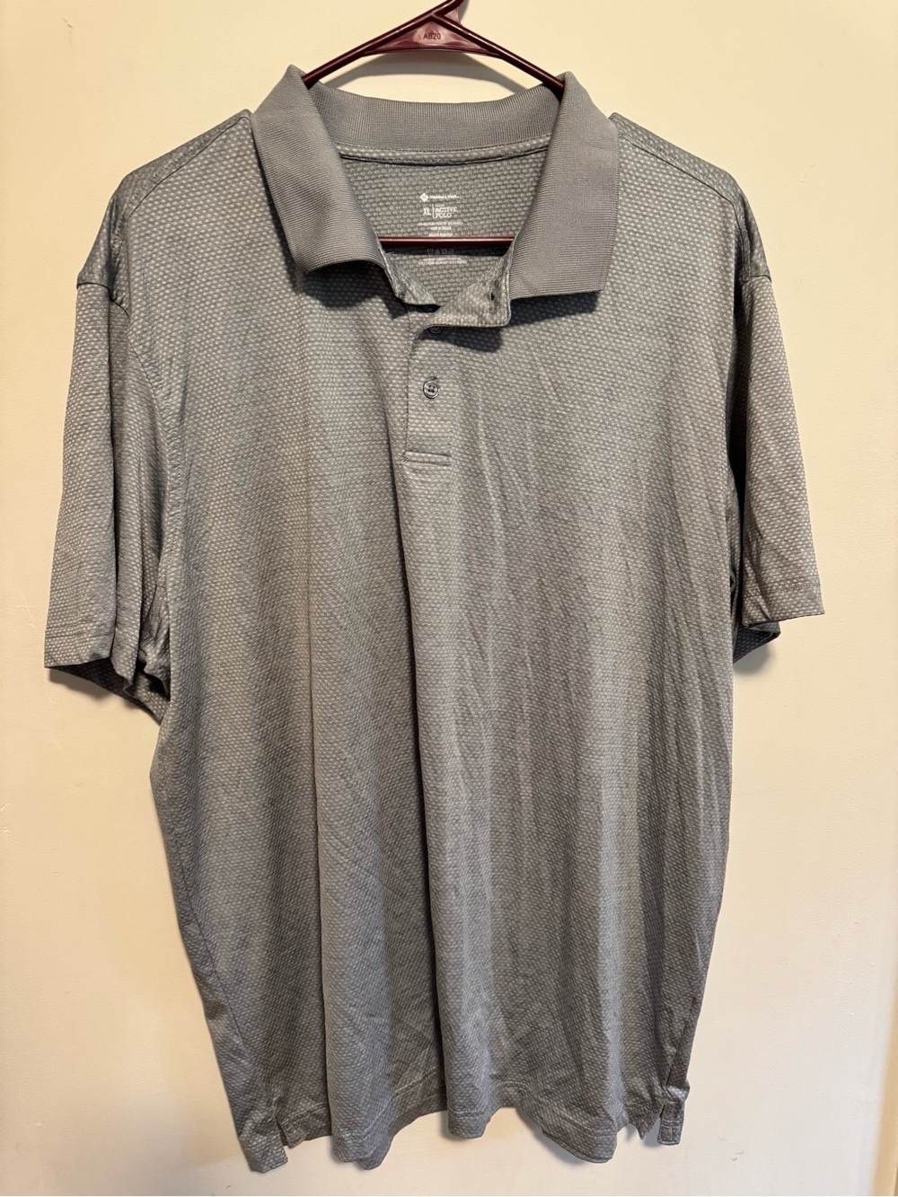 Men's Gray Polo Shirt with Textured Knit - Performance Style